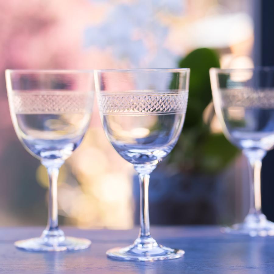 Crystal Wine Glasses With Bands Design (Set of 4)