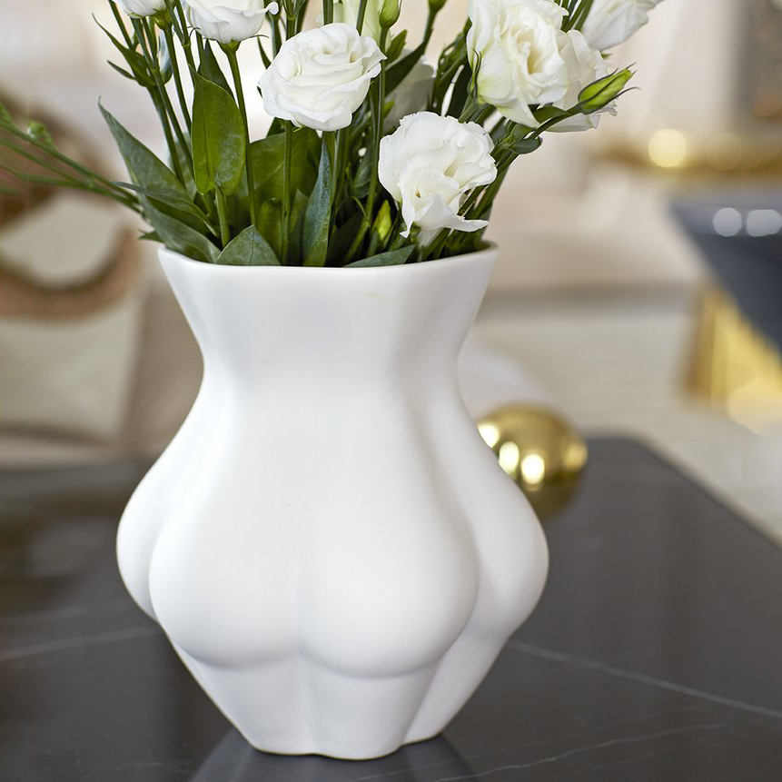 Kiki's Derriere Vase
