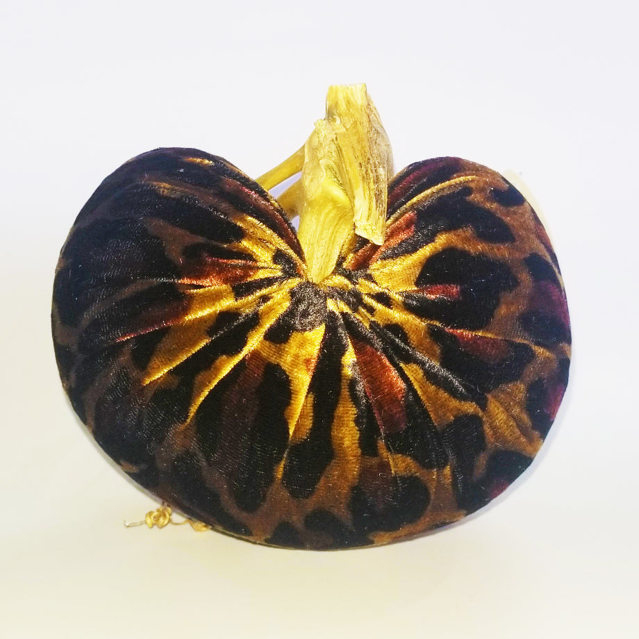 Plush Pumpkin Velvet Leopard Heart