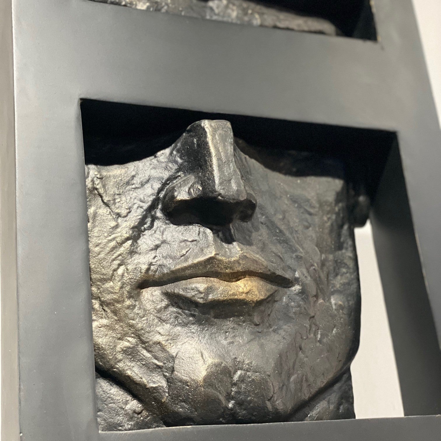 Face Plaque