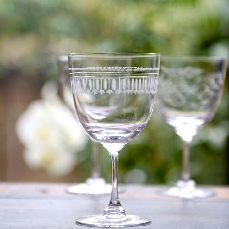 Crystal Wine Glasses With Ovals Design - Set of 4