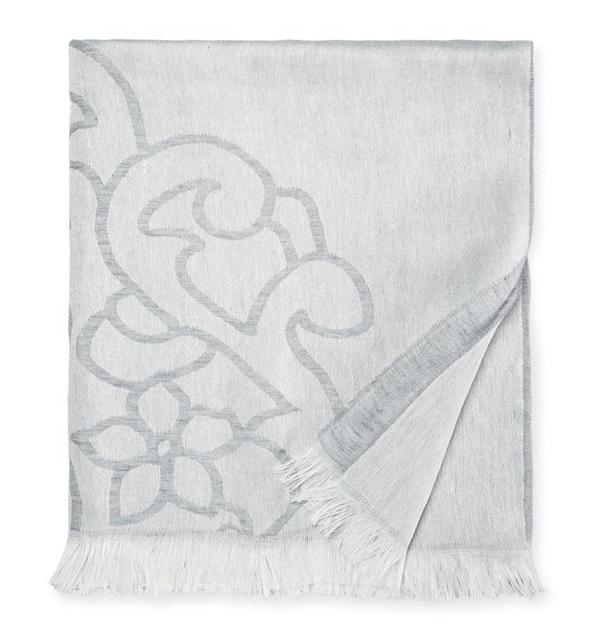 Lassia Decorative Throw